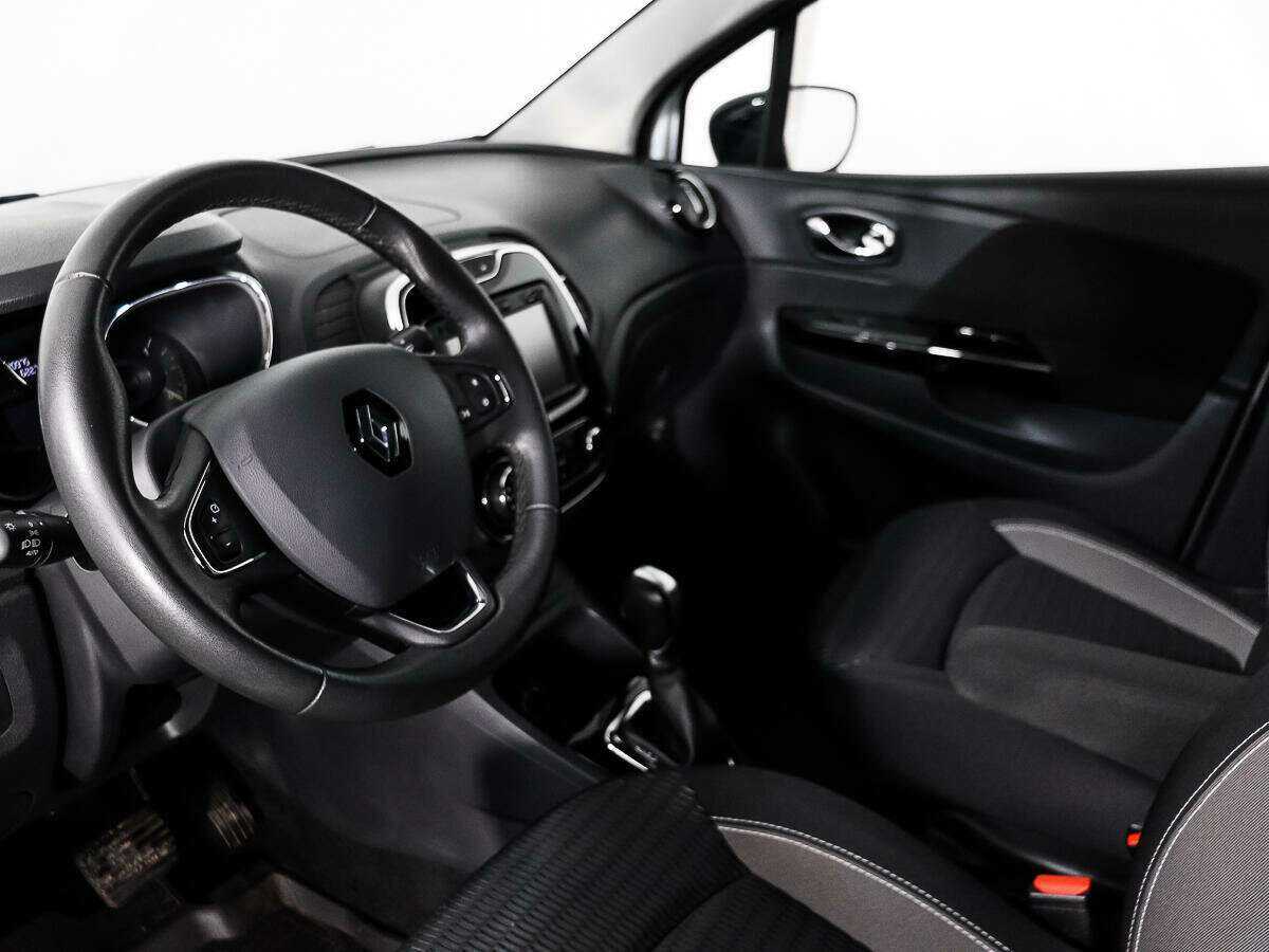 Renault Kaptur с пробегом — 2016 год. Фото: #8