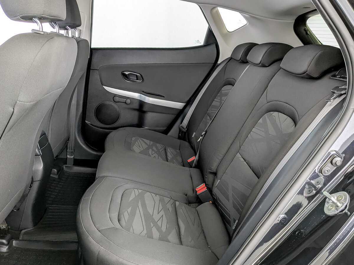 Kia Ceed с пробегом — 2014 год. Фото: #11