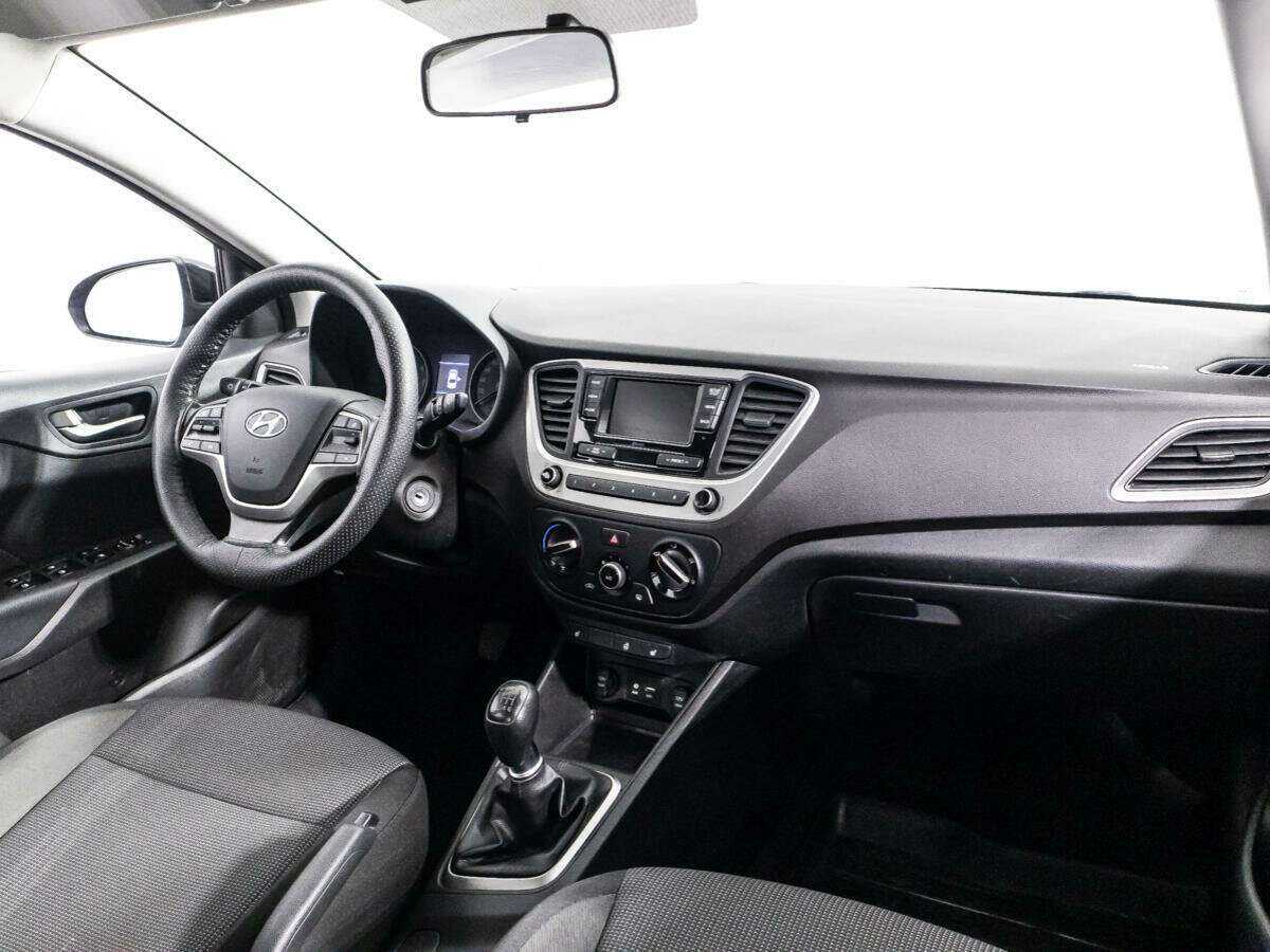 Hyundai Solaris с пробегом — 2017 год. Фото: #8