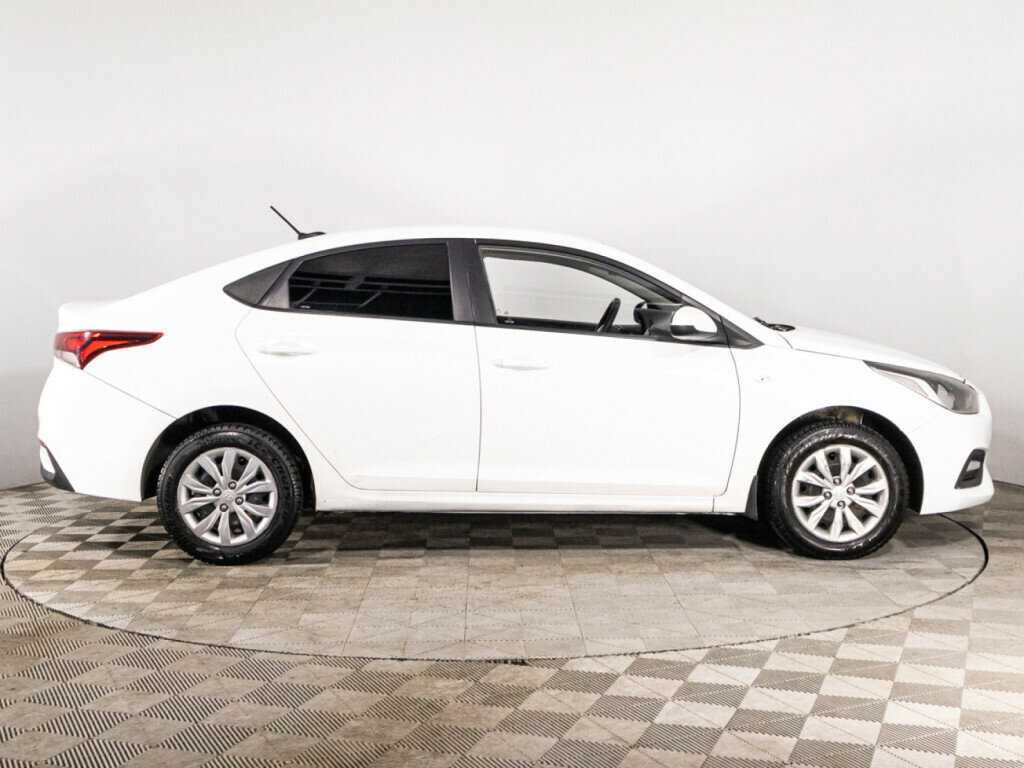 Hyundai Solaris с пробегом — 2019 год. Фото: #3