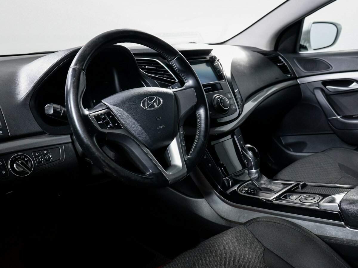 Hyundai i40 с пробегом — 2013 год. Фото: #13