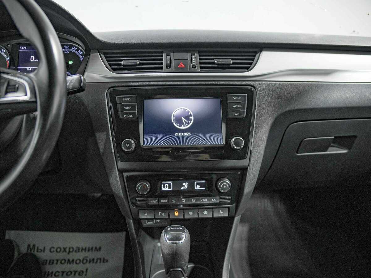 Skoda Rapid с пробегом — 2019 год. Фото: #9