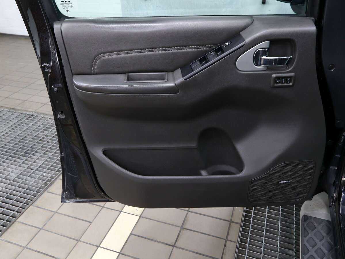 Nissan Pathfinder с пробегом — 2012 год. Фото: #15