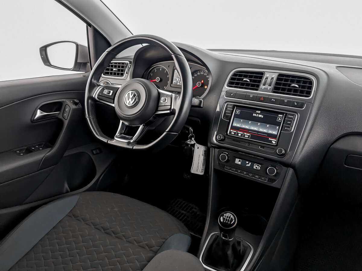 Volkswagen Polo с пробегом — 2019 год. Фото: #24