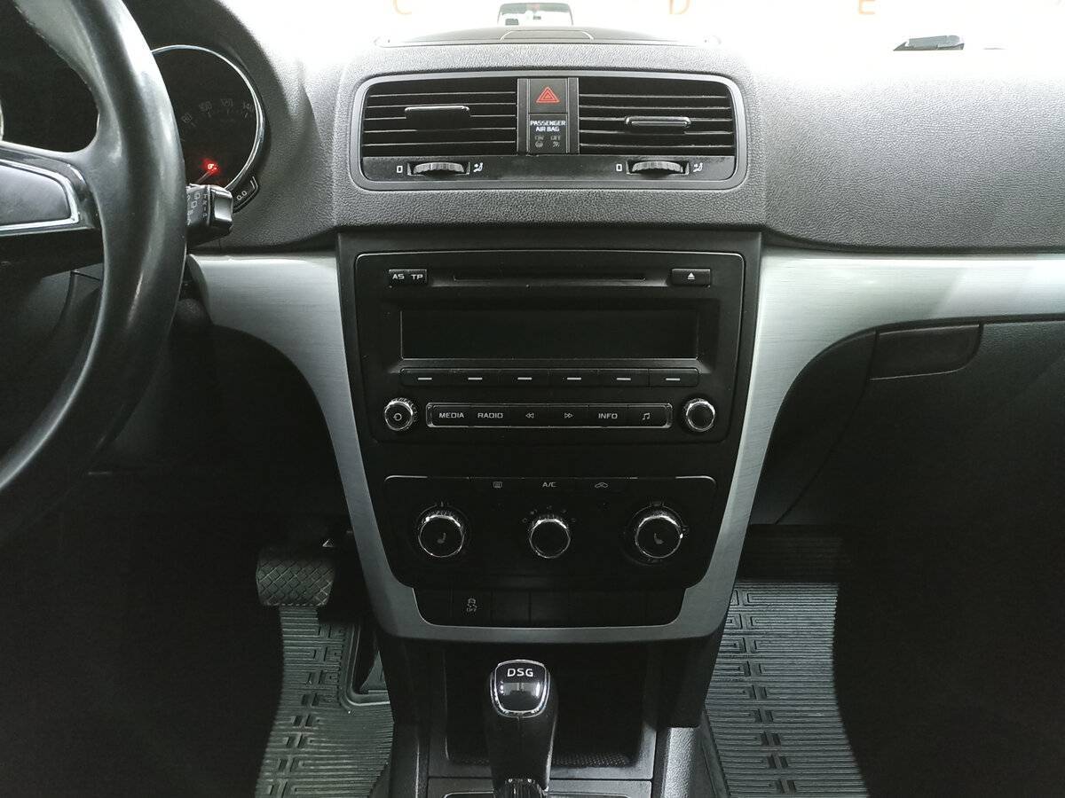 Skoda Yeti с пробегом — 2014 год. Фото: #14