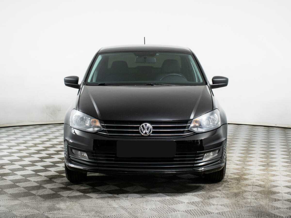 Volkswagen Polo с пробегом — 2018 год. Фото: #1