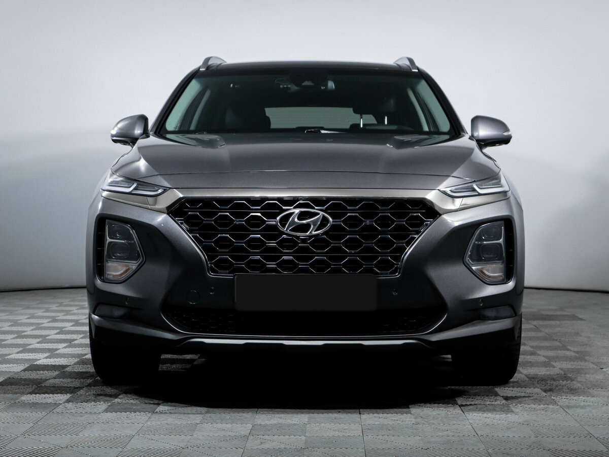 Hyundai Santa Fe с пробегом — 2019 год. Фото: #1