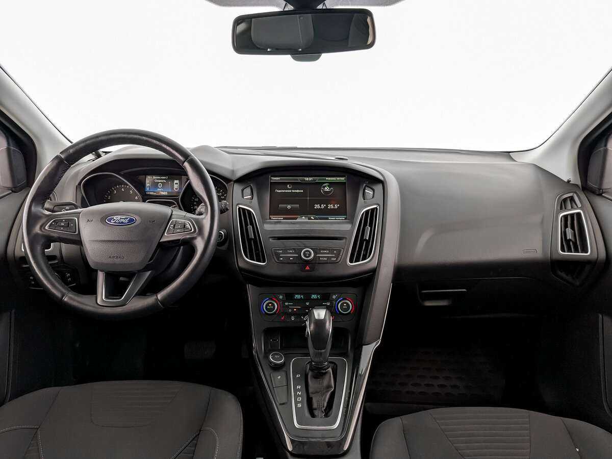 Ford Focus с пробегом — 2015 год. Фото: #11