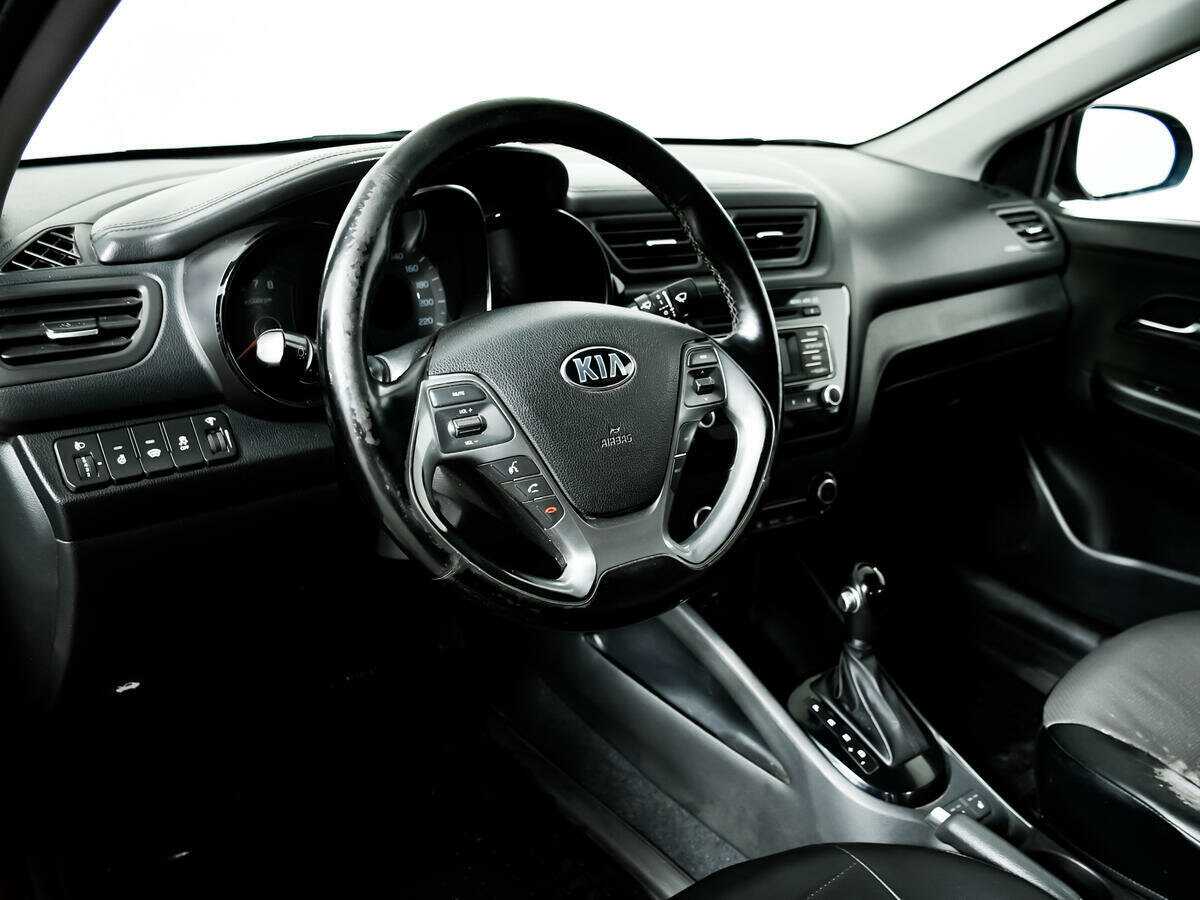 Kia Rio с пробегом — 2015 год. Фото: #11