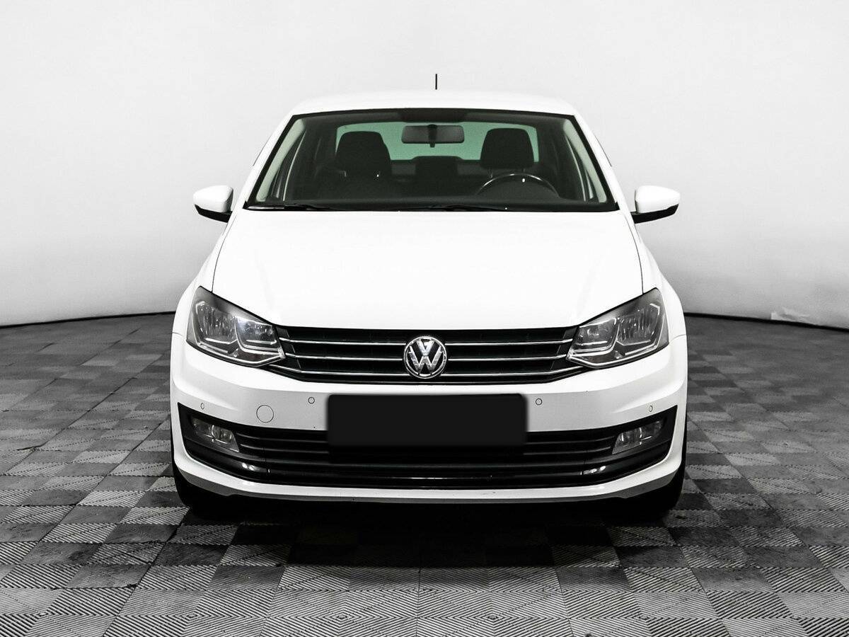 Volkswagen Polo с пробегом — 2020 год. Фото: #1