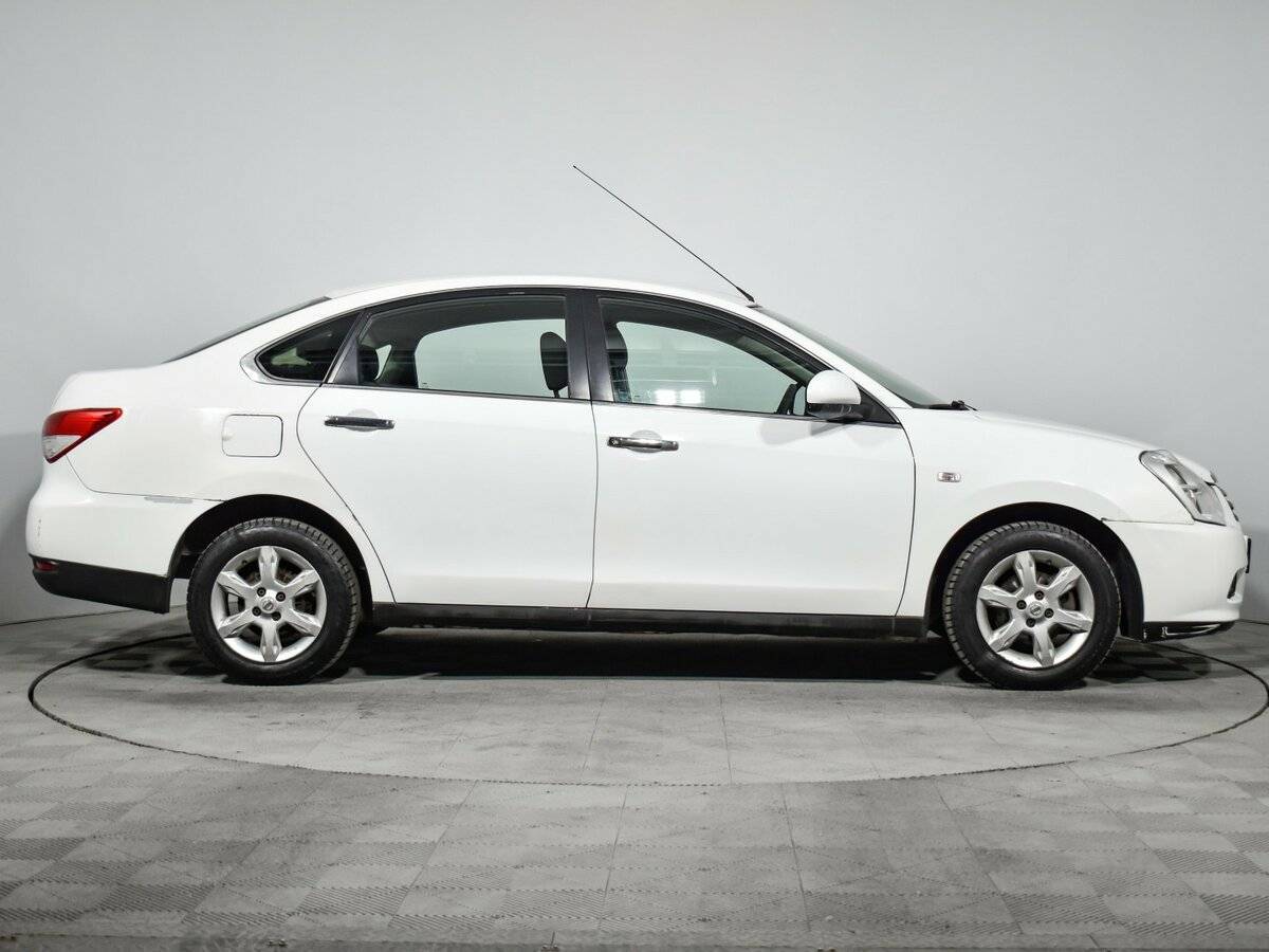 Nissan Almera с пробегом — 2013 год. Фото: #3