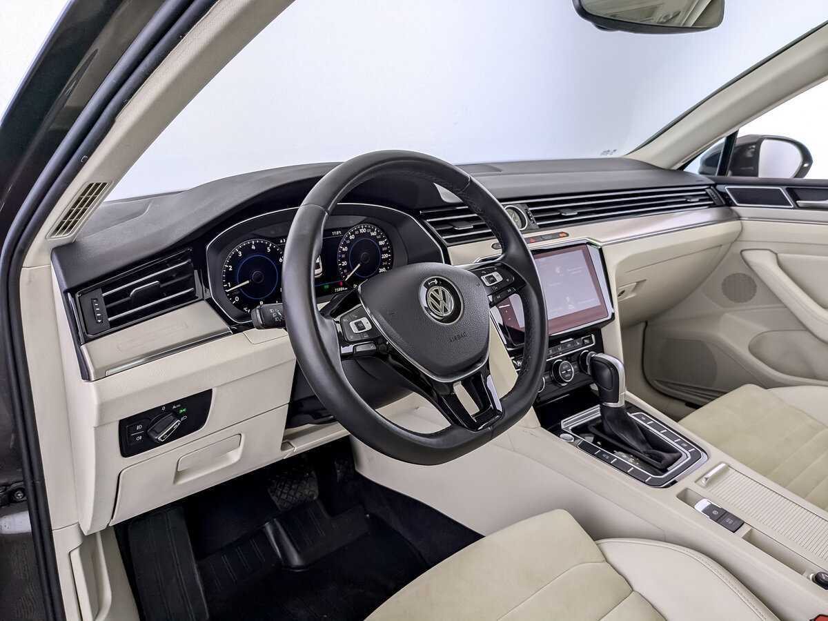 Volkswagen Passat с пробегом — 2017 год. Фото: #15
