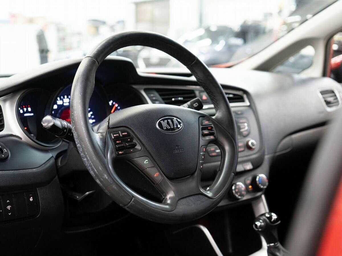 Kia Ceed с пробегом — 2018 год. Фото: #4