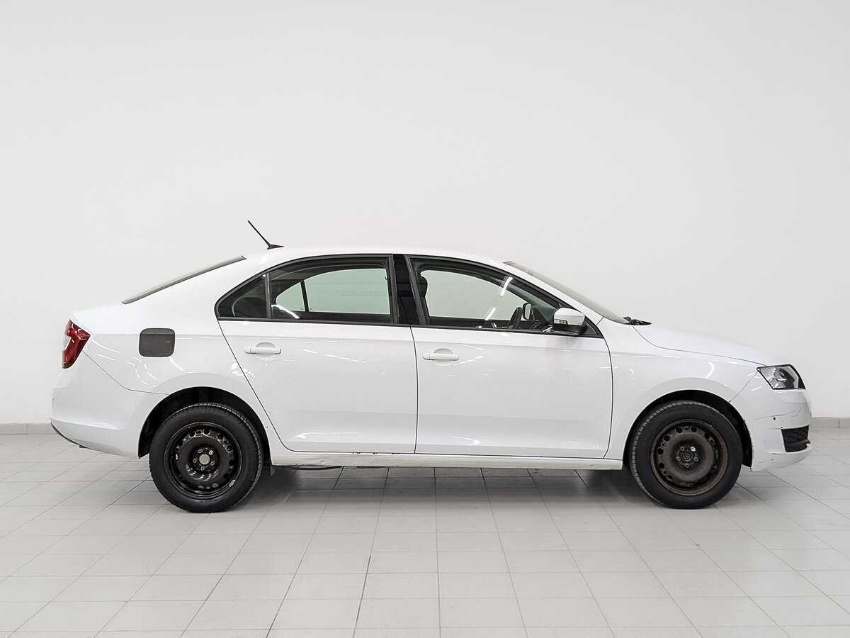 Skoda Rapid с пробегом — 2019 год. Фото: #3