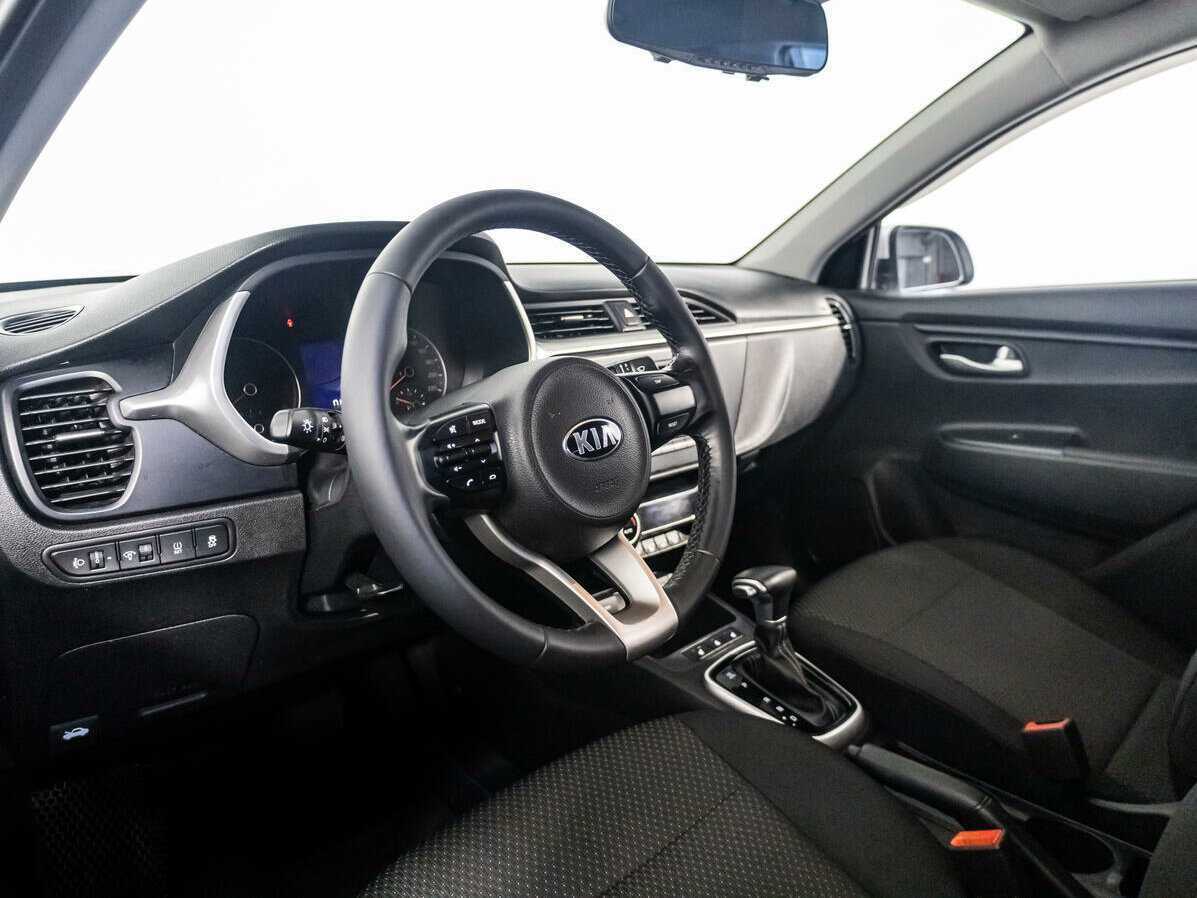 Kia Rio с пробегом — 2020 год. Фото: #9