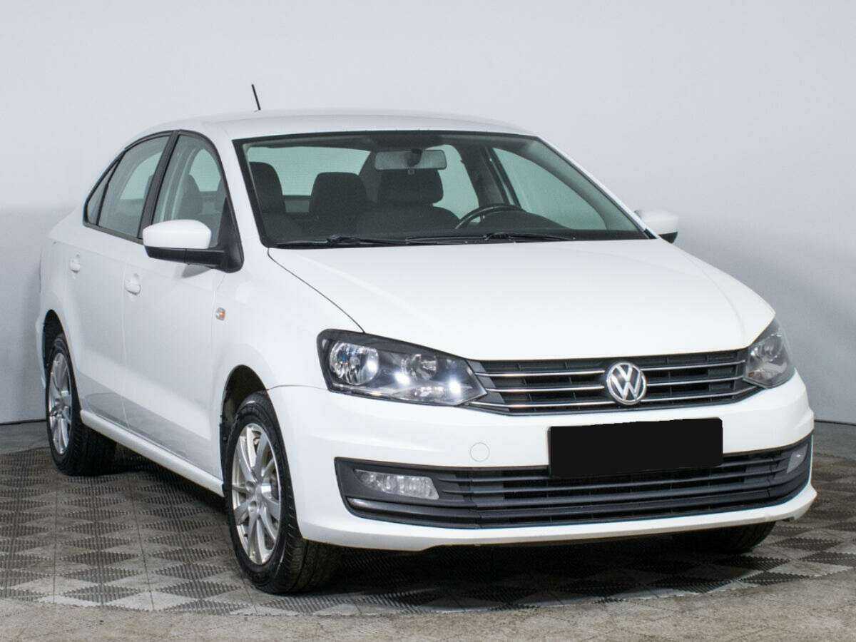 Volkswagen Polo с пробегом — 2015 год. Фото: #2