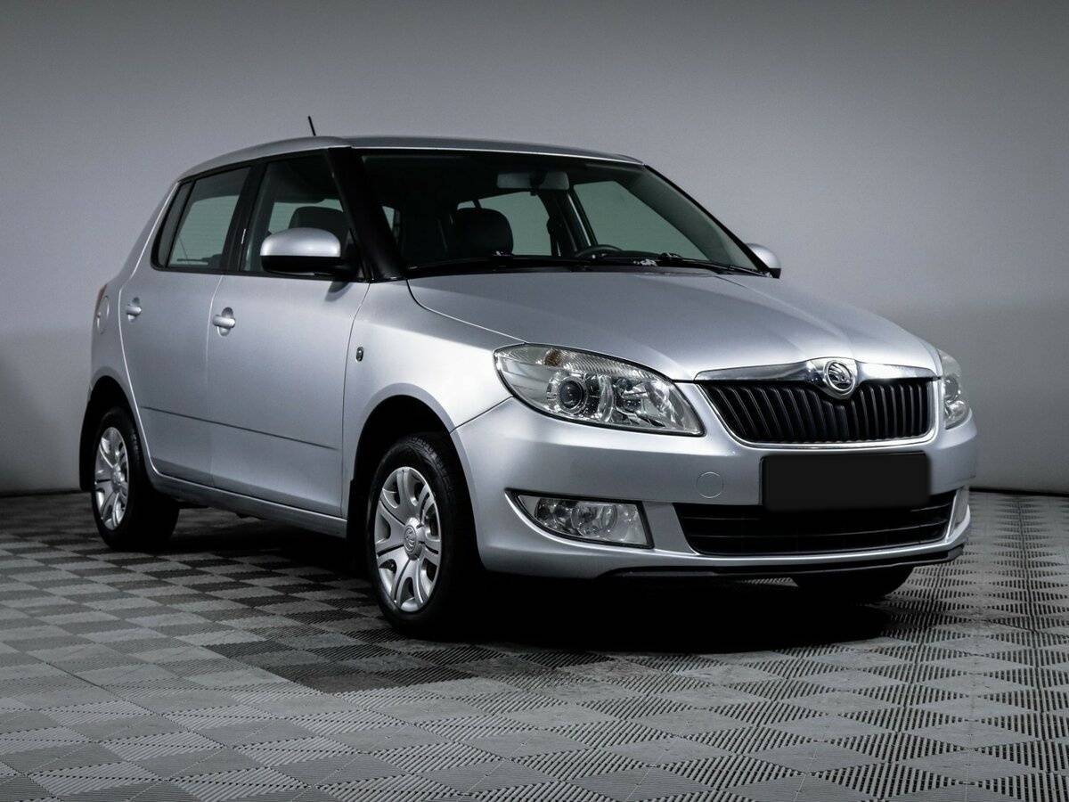 Skoda Fabia с пробегом — 2014 год. Фото: #2