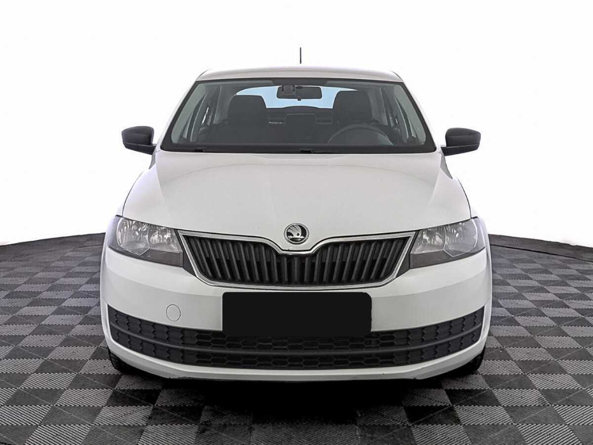 Skoda Rapid с пробегом — 2017 год. Фото: #1