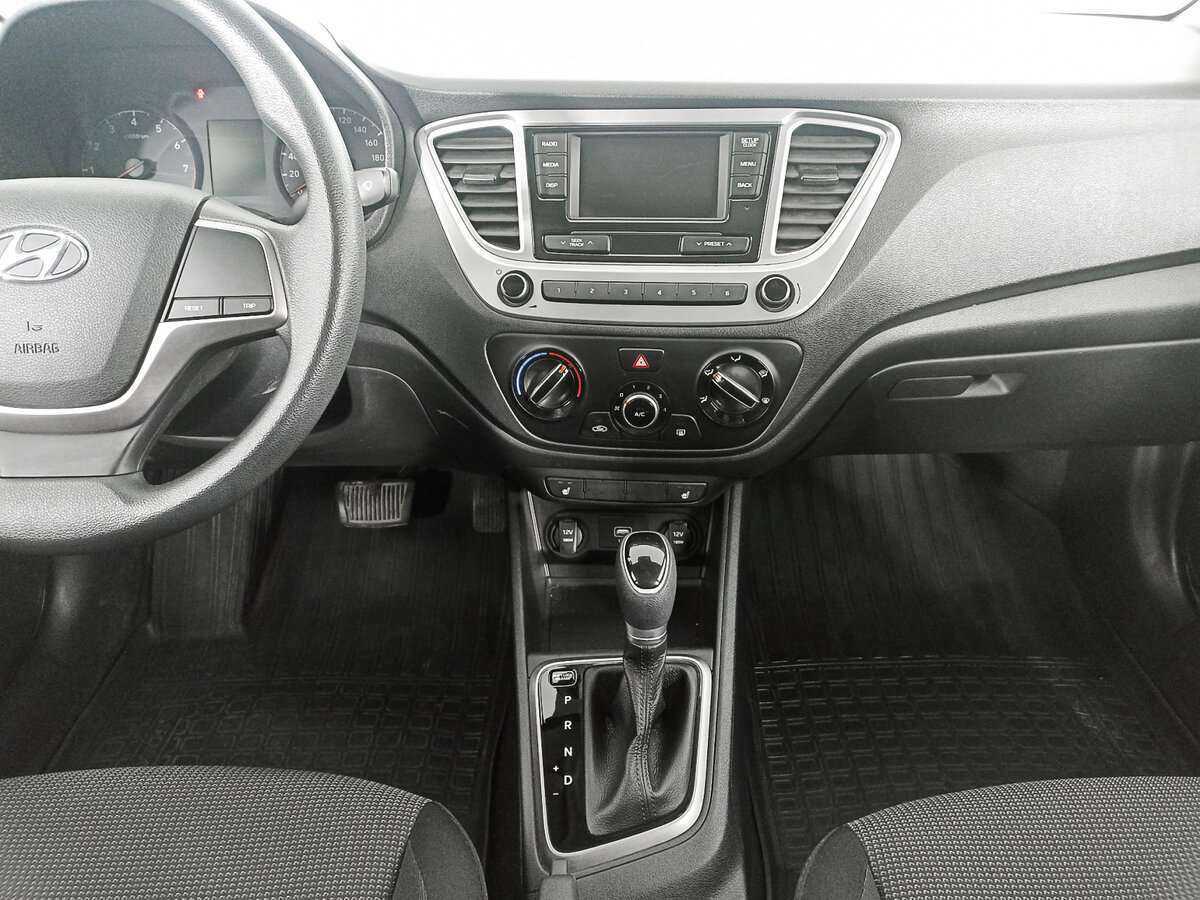 Hyundai Solaris с пробегом — 2020 год. Фото: #12
