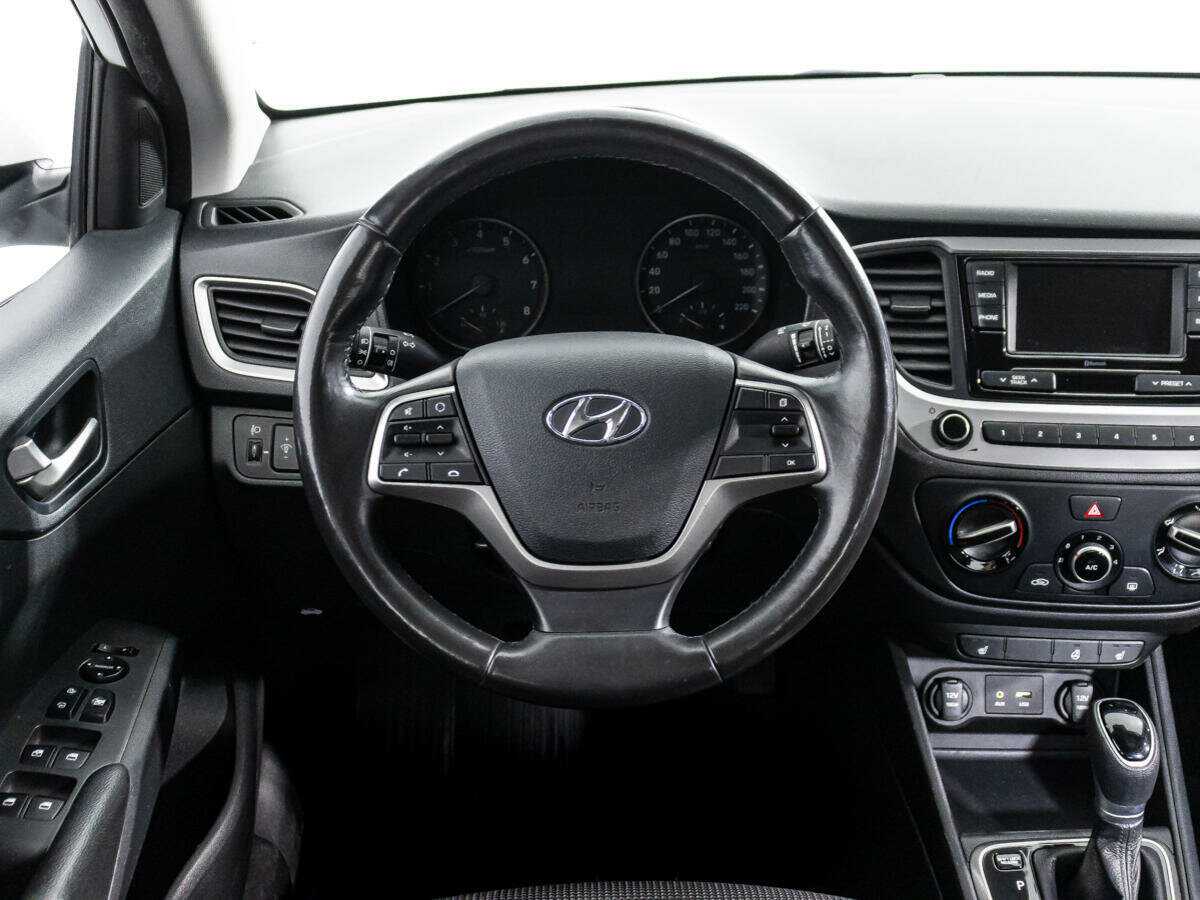Hyundai Solaris с пробегом — 2018 год. Фото: #17