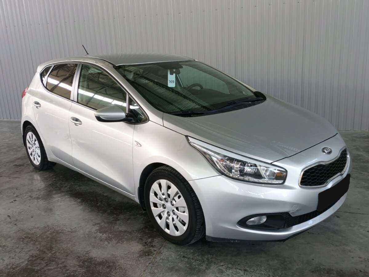 Kia Ceed с пробегом — 2013 год. Фото: #2