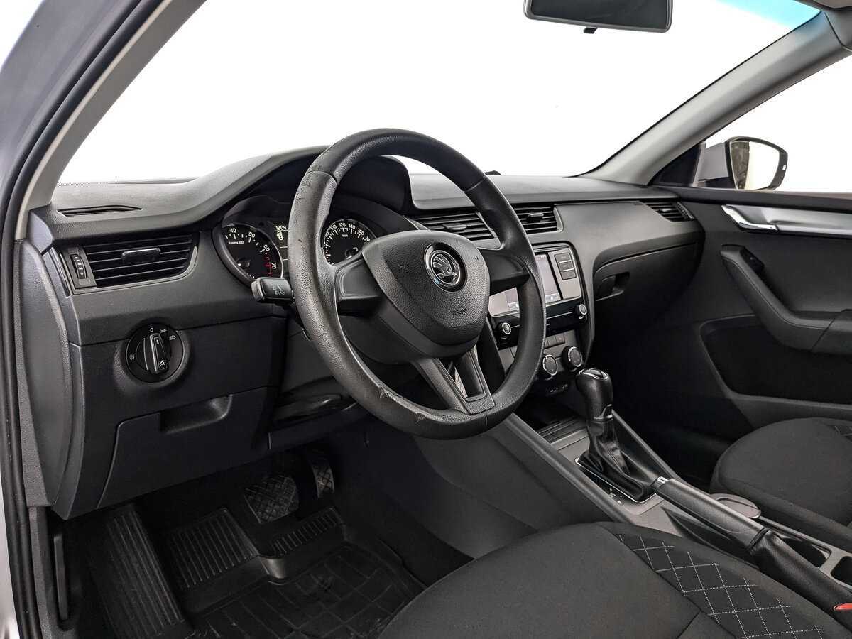 Skoda Octavia с пробегом — 2017 год. Фото: #10
