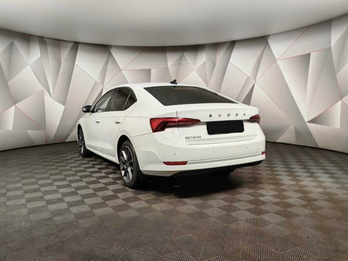 Skoda Octavia с пробегом — 2021 год. Фото: #3