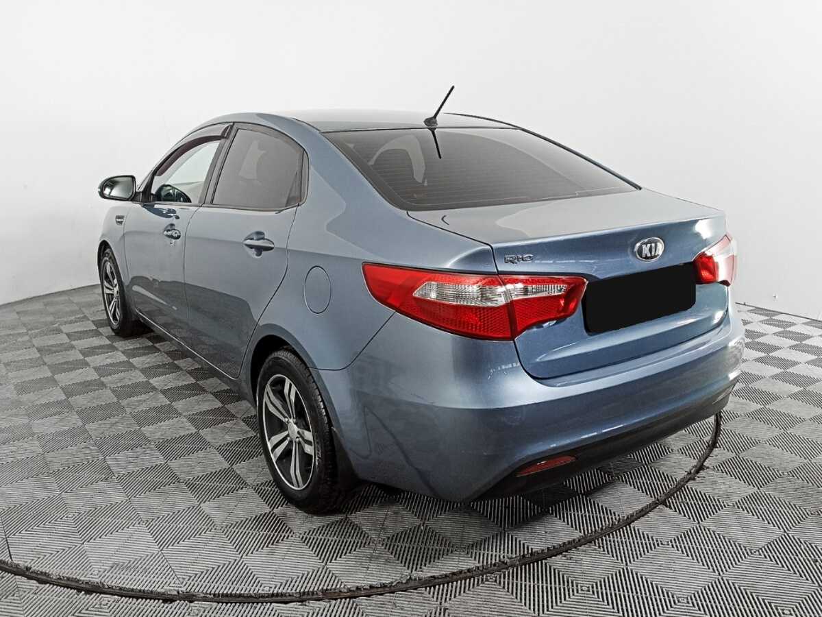 Kia Rio с пробегом — 2013 год. Фото: #5