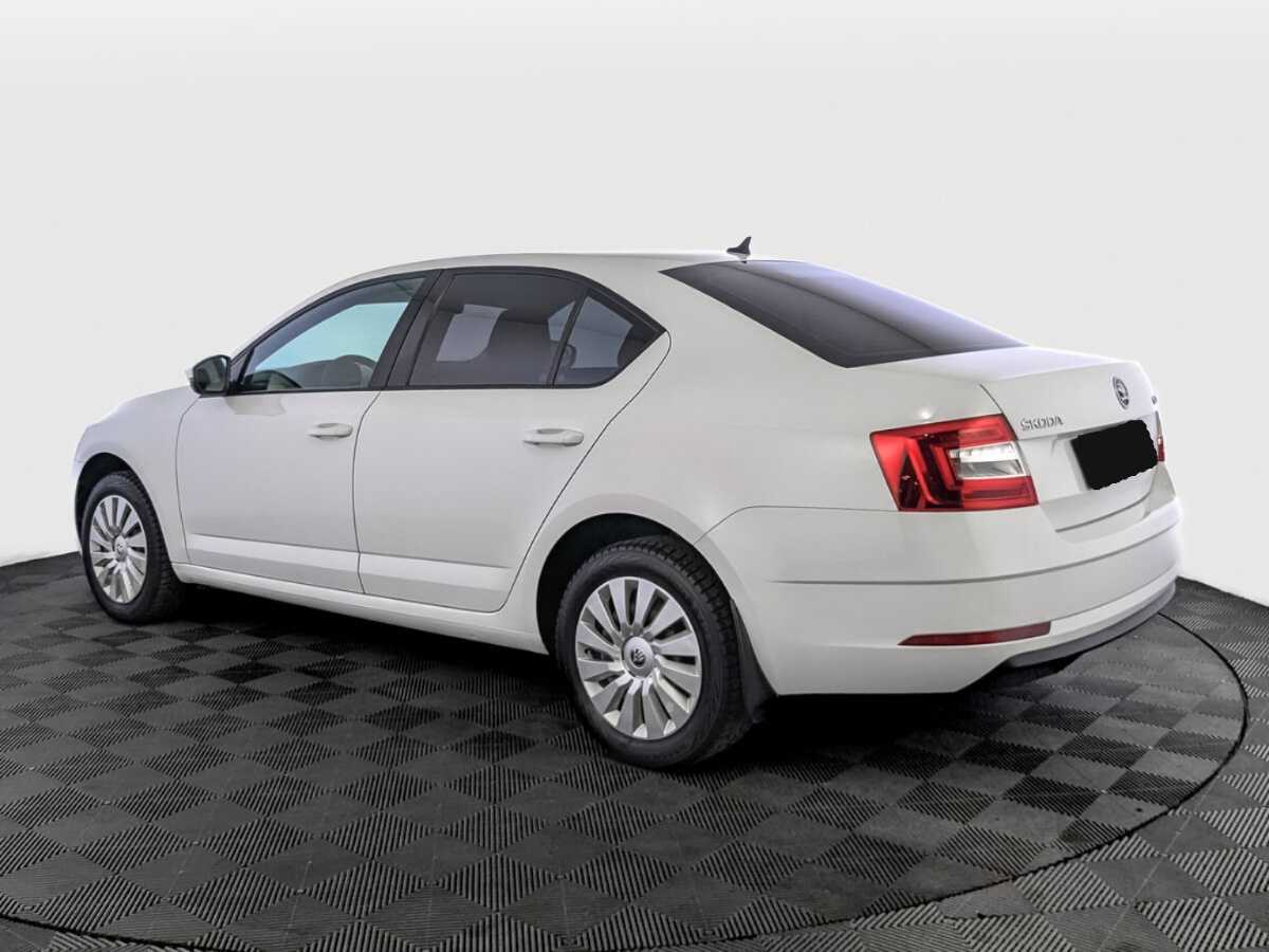 Skoda Octavia с пробегом — 2019 год. Фото: #6