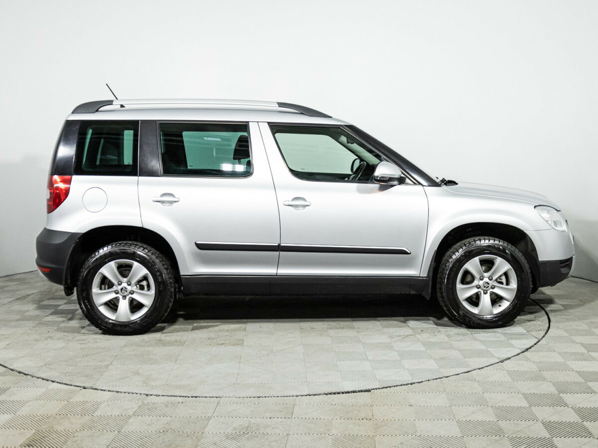 Skoda Yeti с пробегом — 2013 год. Фото: #3