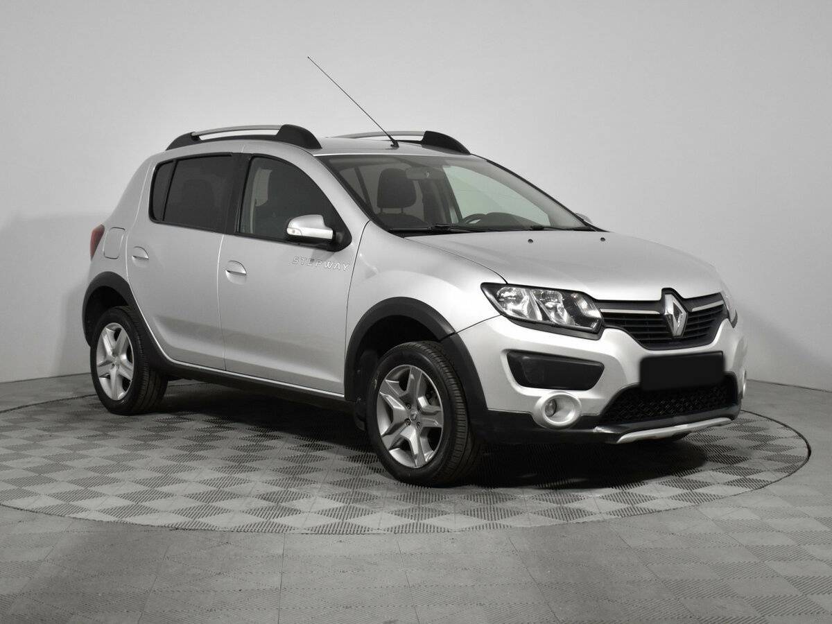 Renault Sandero с пробегом — 2017 год. Фото: #0