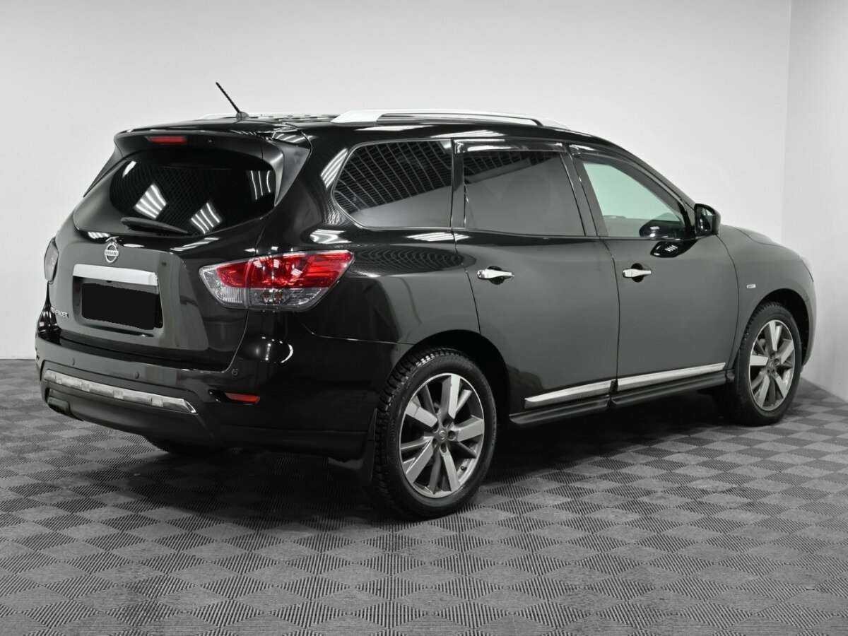 Nissan Pathfinder с пробегом — 2015 год. Фото: #1