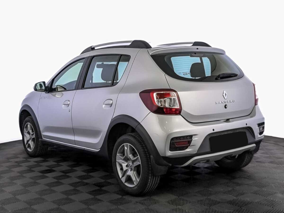 Renault Sandero с пробегом — 2019 год. Фото: #6