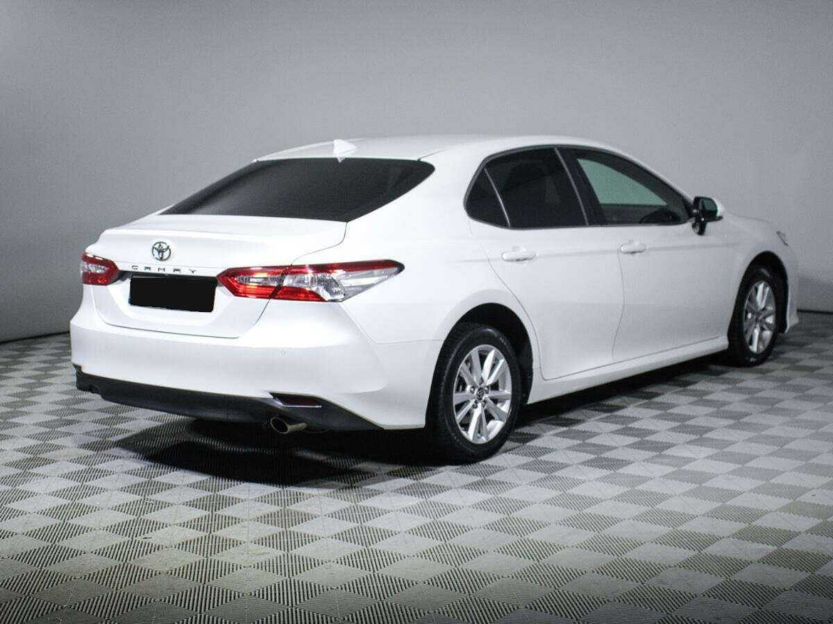 Toyota Camry с пробегом — 2020 год. Фото: #4