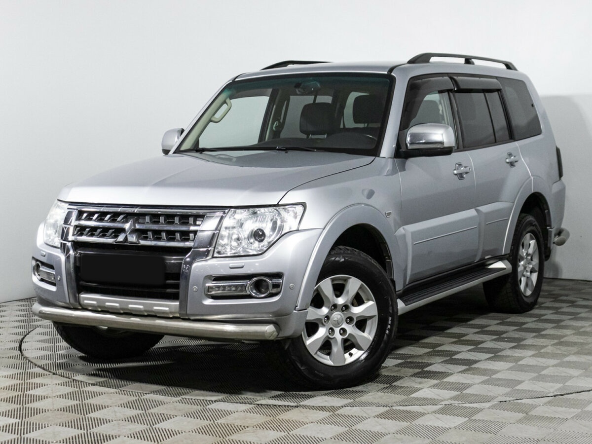 Mitsubishi Pajero с пробегом — 2015 год. Посмотреть фото