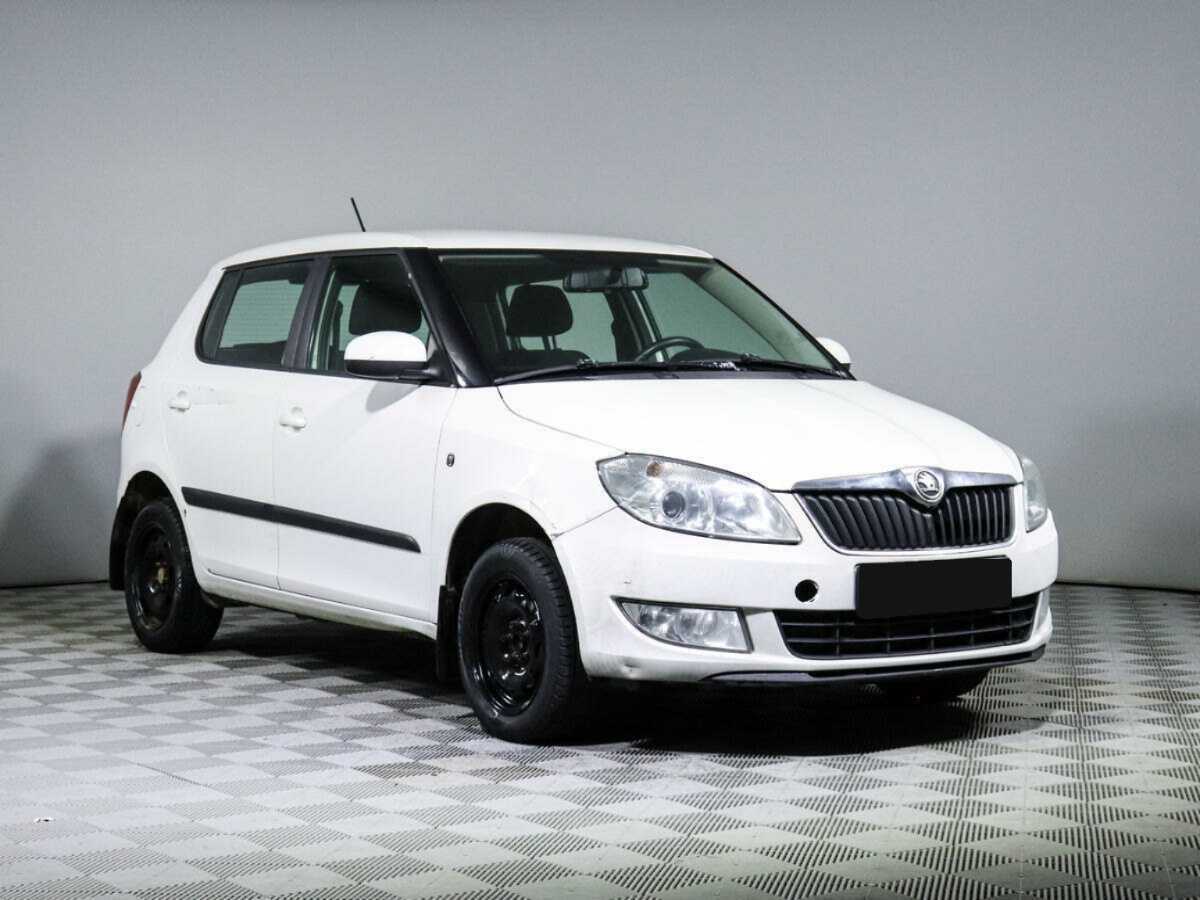 Skoda Fabia с пробегом — 2014 год. Фото: #2