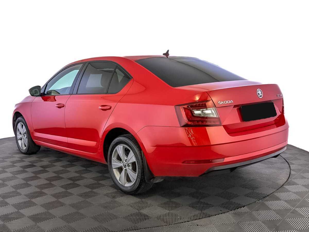 Skoda Octavia с пробегом — 2018 год. Фото: #6