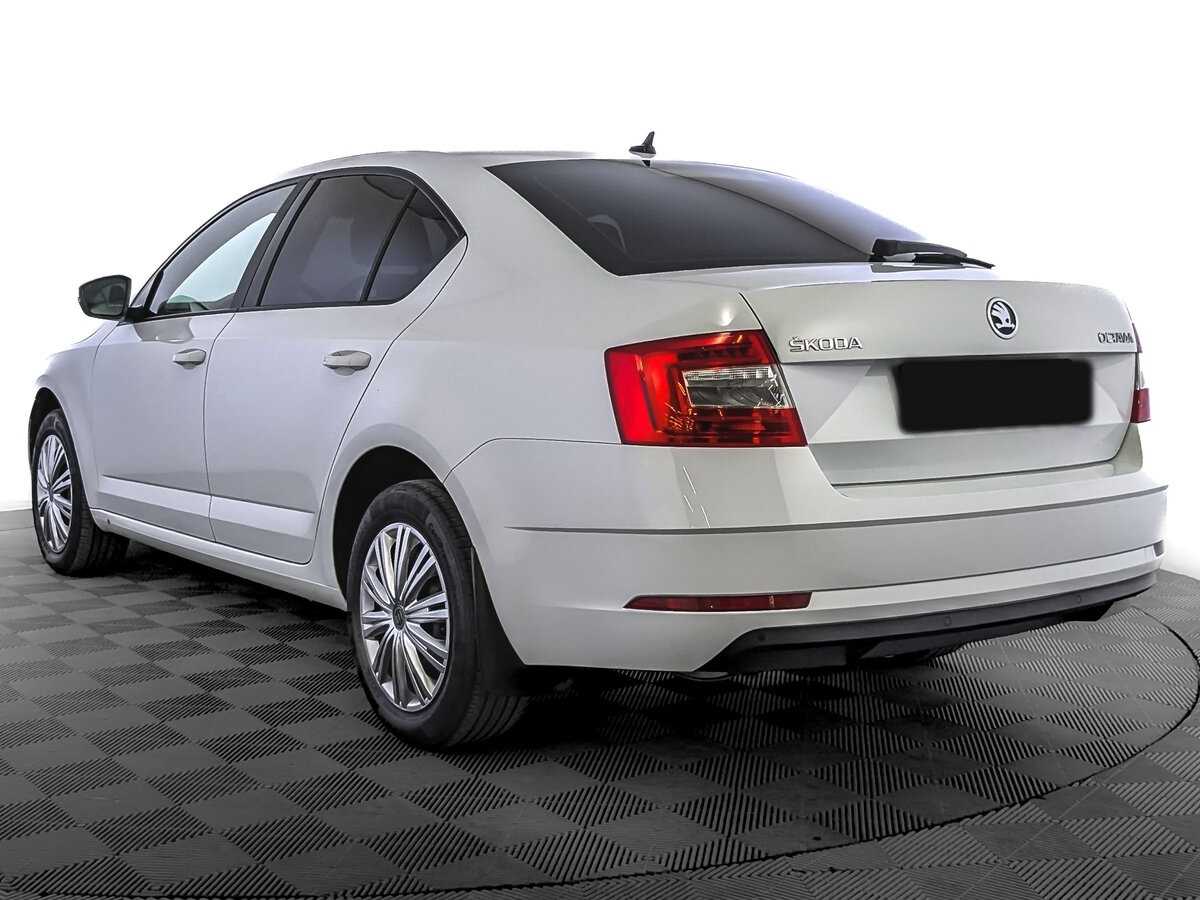 Skoda Octavia с пробегом — 2020 год. Фото: #6
