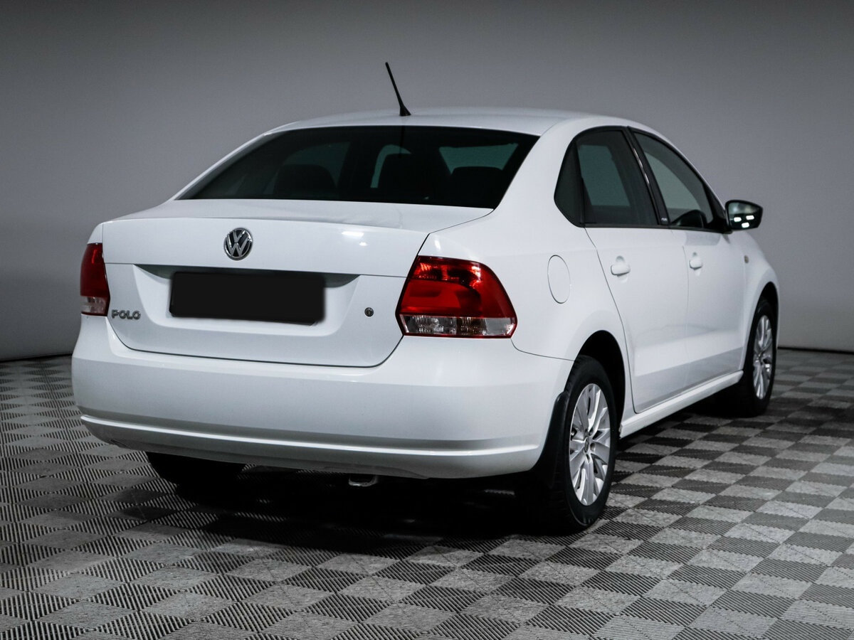 Volkswagen Polo с пробегом — 2014 год. Фото: #3