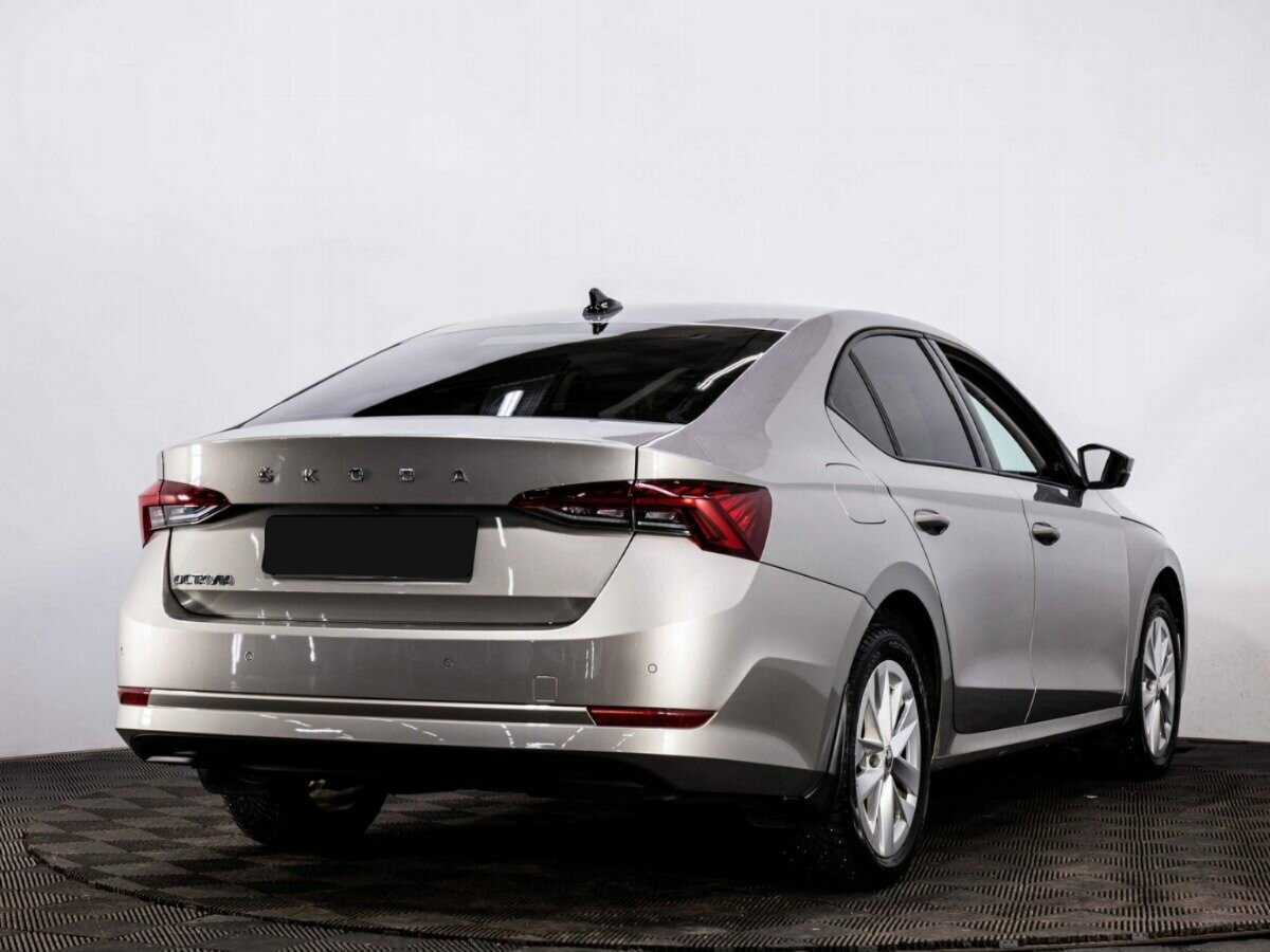 Skoda Octavia с пробегом — 2021 год. Фото: #5