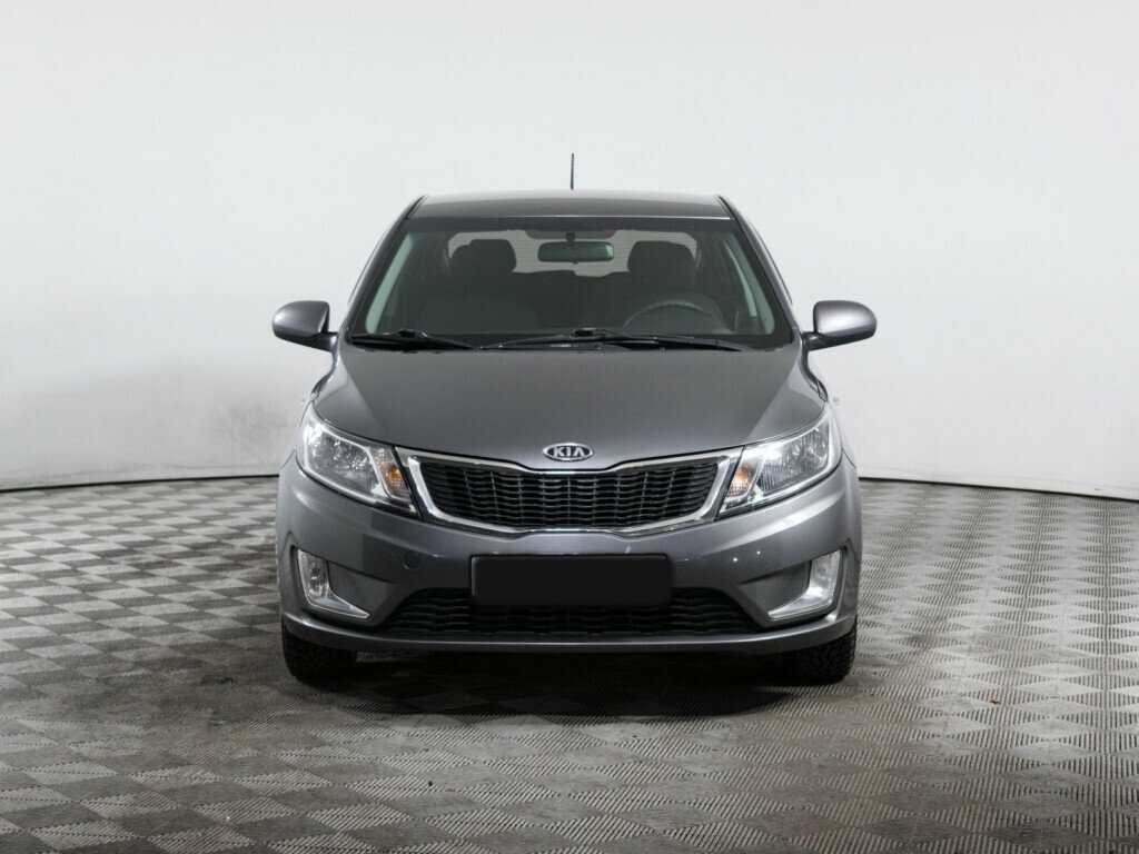 Kia Rio с пробегом — 2012 год. Фото: #1