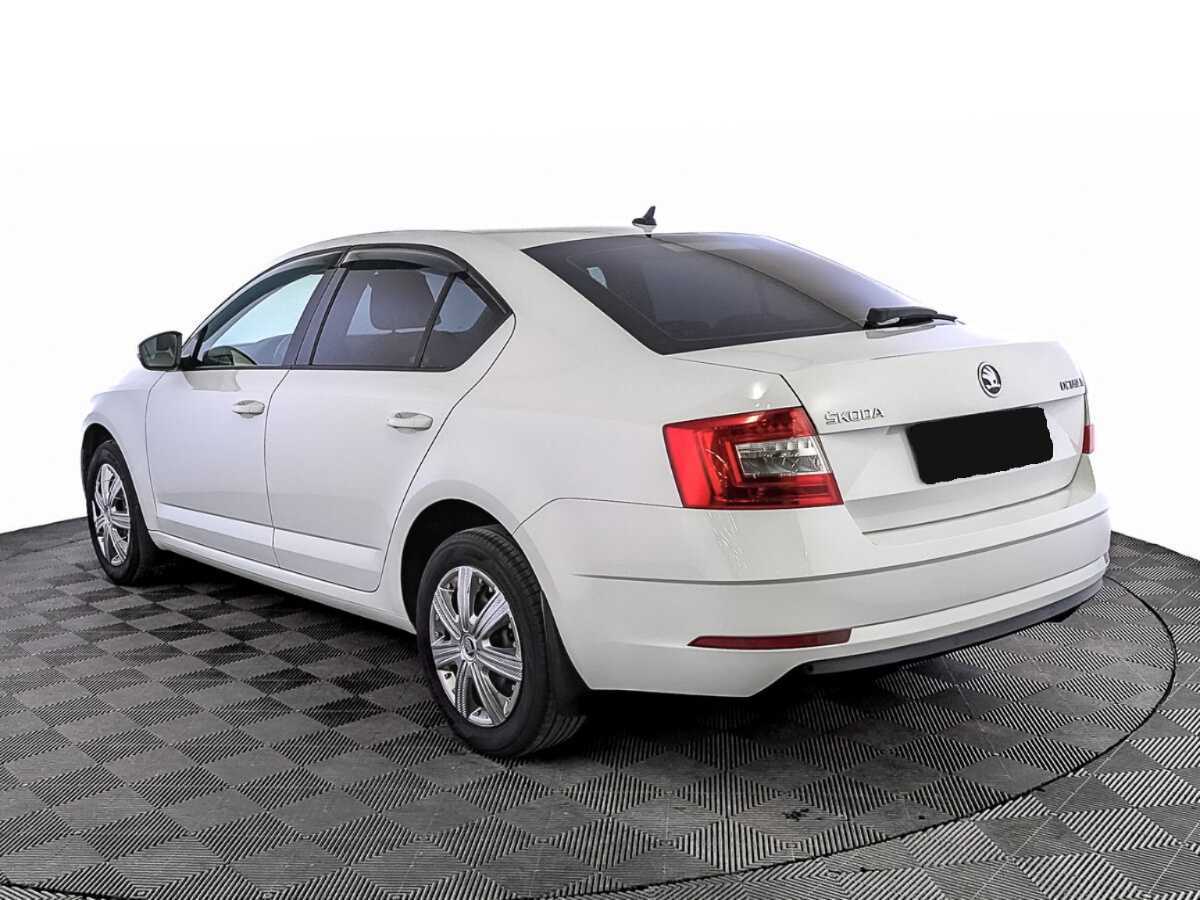 Skoda Octavia с пробегом — 2020 год. Фото: #6