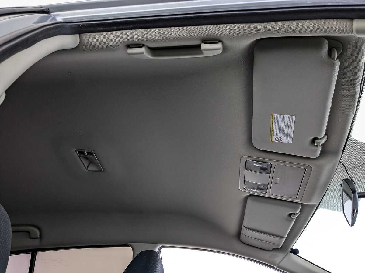 Nissan Tiida с пробегом — 2013 год. Фото: #22