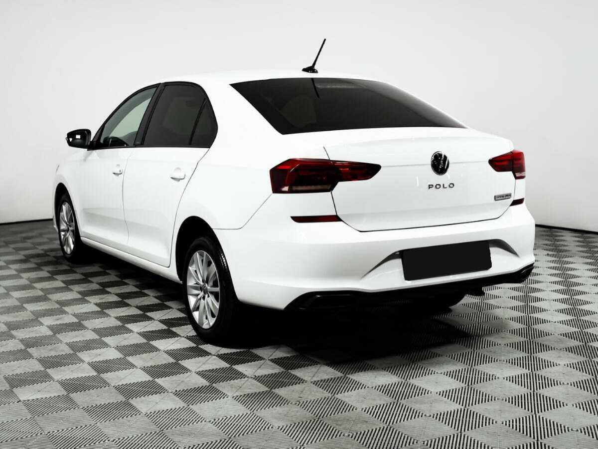 Volkswagen Polo с пробегом — 2021 год. Фото: #6