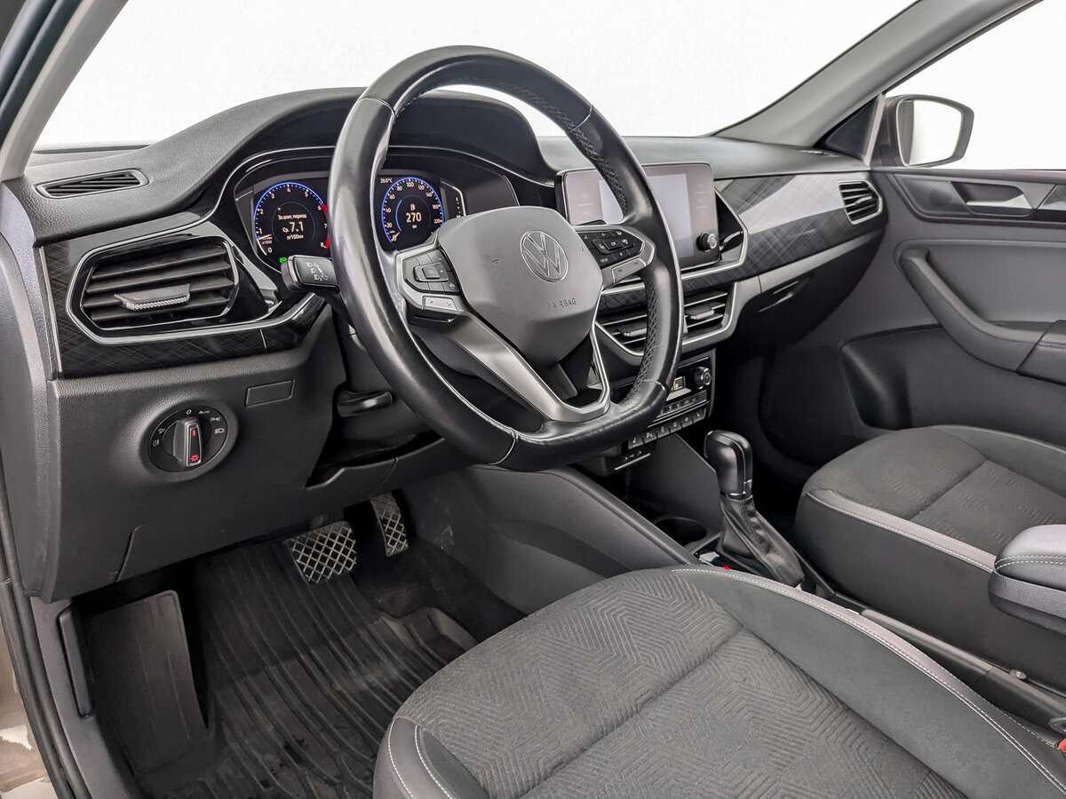 Volkswagen Polo с пробегом — 2020 год. Фото: #13