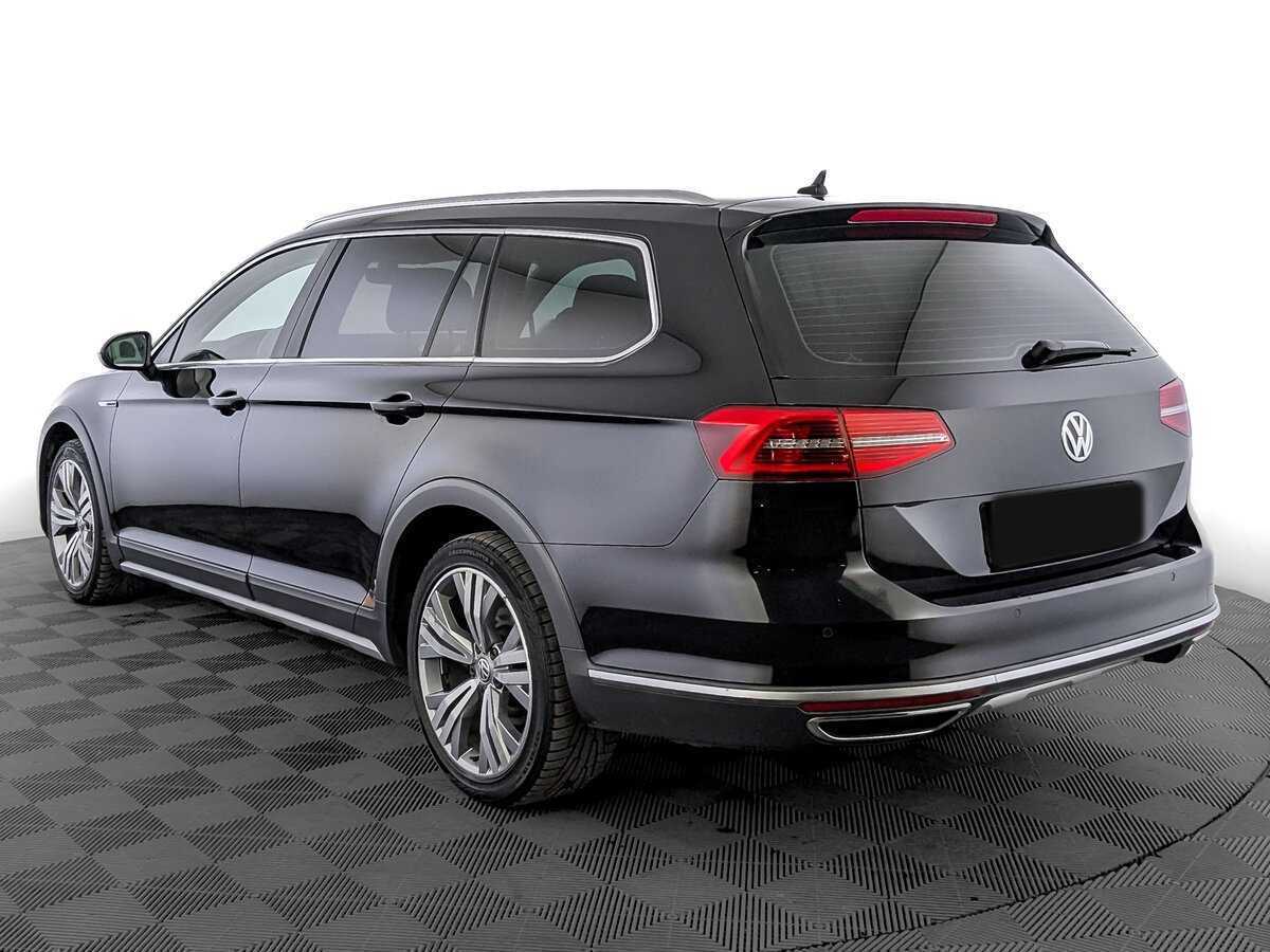Volkswagen Passat с пробегом — 2018 год. Фото: #6