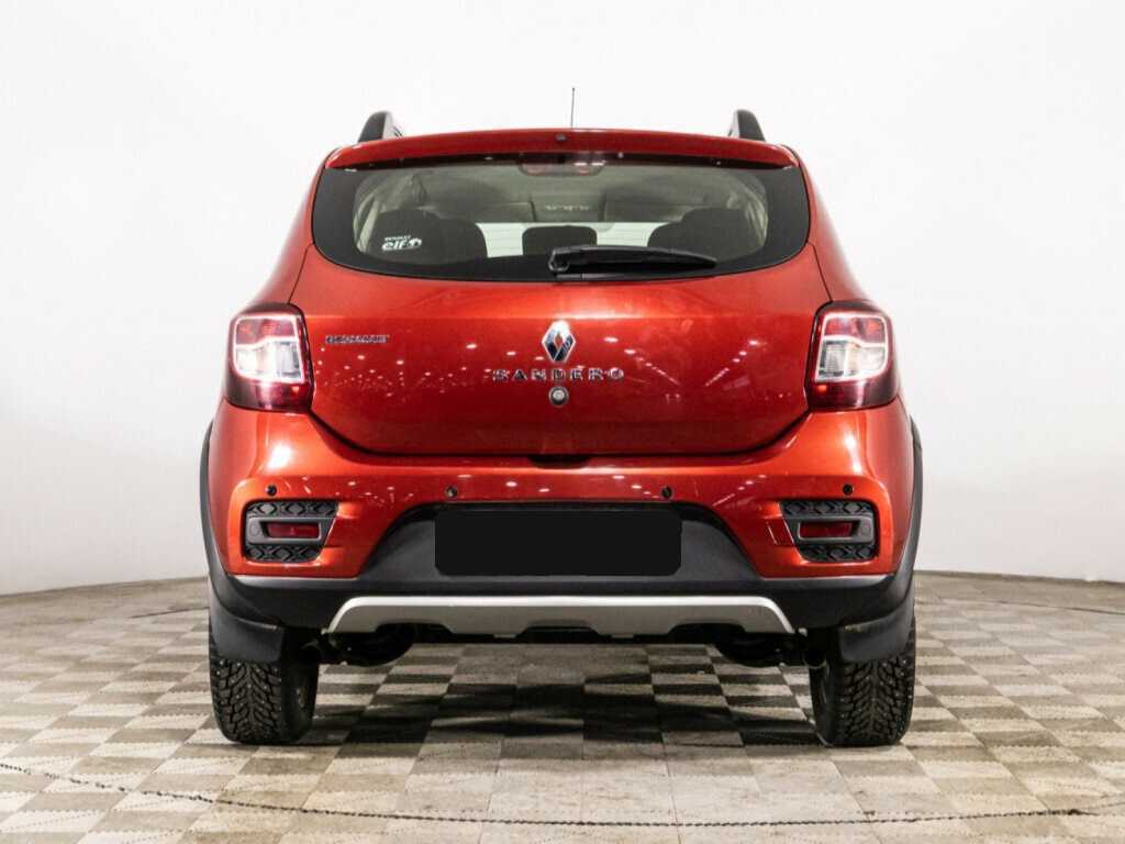 Renault Sandero с пробегом — 2017 год. Фото: #5