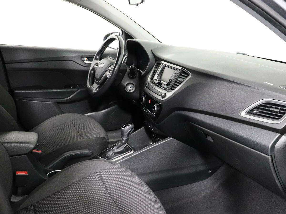 Hyundai Solaris с пробегом — 2017 год. Фото: #5