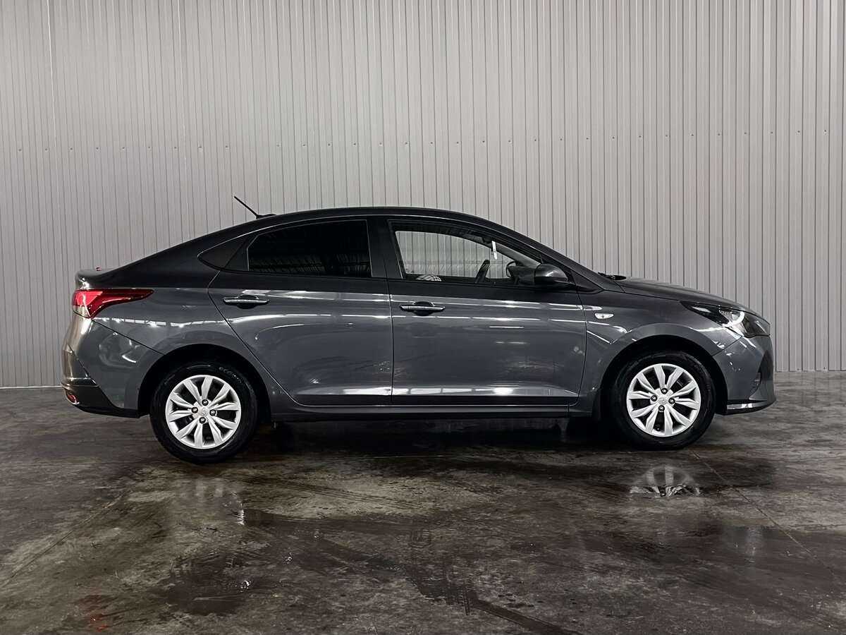 Hyundai Solaris с пробегом — 2021 год. Фото: #3