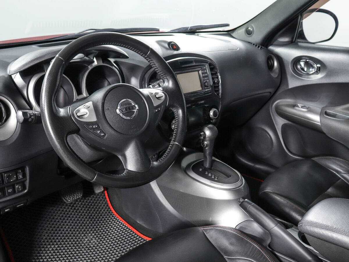 Nissan Juke с пробегом — 2012 год. Фото: #13